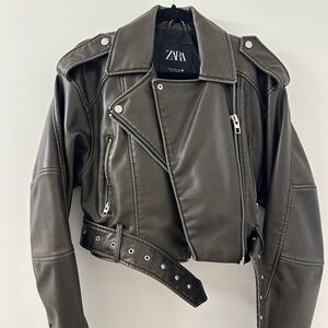 SOLD: Zara Cropped Vintage Leather Moto Biker Jacket